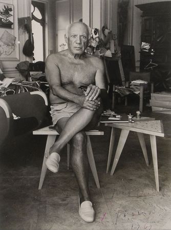Lot #544 Pablo Picasso: Exquisite photo signed for a fellow artist - Image 1