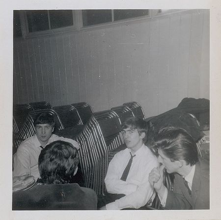 Lot #642 Beatles: Rare candid backstage photos from an April 1963 gig - Image 2