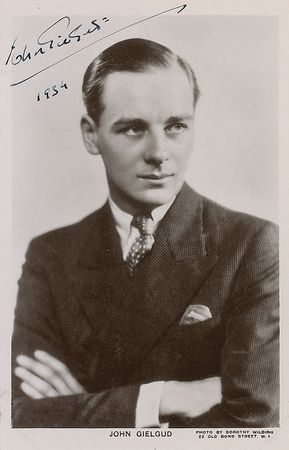 Lot #780 Actors and Actresses Signed Photographs - Image 5