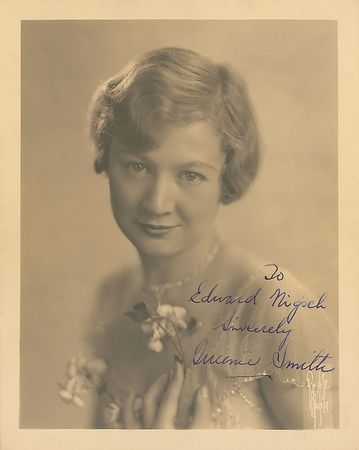 Lot #781 Actors and Actresses Signed Photographs - Image 6