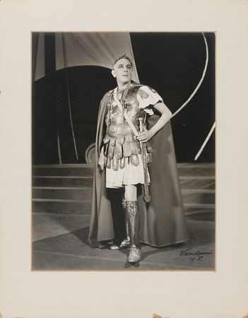 Lot #783 Actors and Actresses Signed Photographs - Image 7