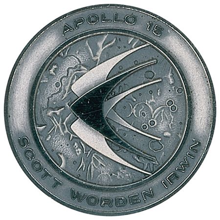 Lot #397 Apollo 15: Mint Robbins medal, made with Spanish silver, direct from the mission?s commander - Image 1