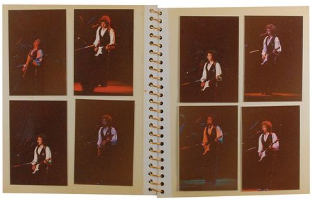 Lot #152 Bob Dylan - Image 1