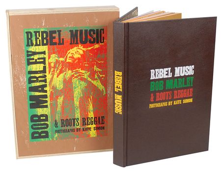 Lot #554 Eric Clapton - Image 2