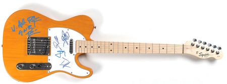 Lot #706 Guns N’ Roses - Image 1