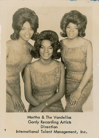 Lot #585 Martha and The Vandellas - Image 1