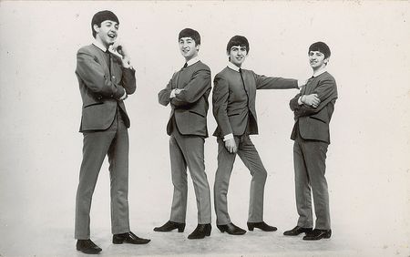 Lot #13  Beatles - Image 2