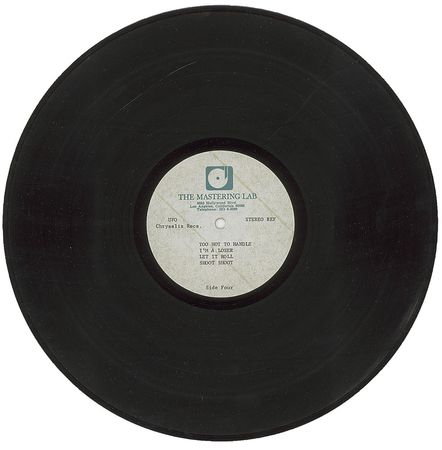 Lot #821 UFO: Lights Out - Image 3