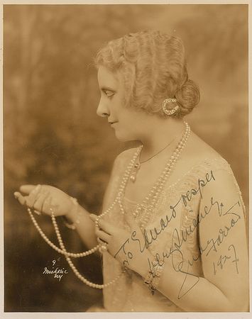 Lot #997 Entertainment Signed Photographs - Image 3