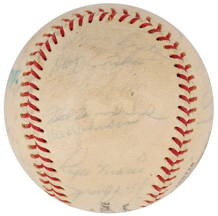 Lot #1104 St. Louis Cardinals: 1967: The World Champion 1967 Cardinals, including Maris and five Hall of Famers - Image 1
