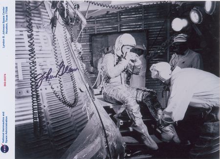 Lot #601 John Glenn Signed Photographs - Image 2
