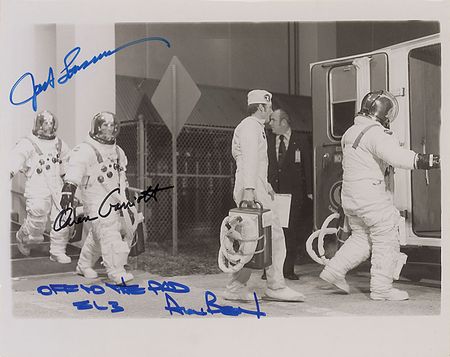 Lot #618 Skylab 2 Signed Photographs - Image 2