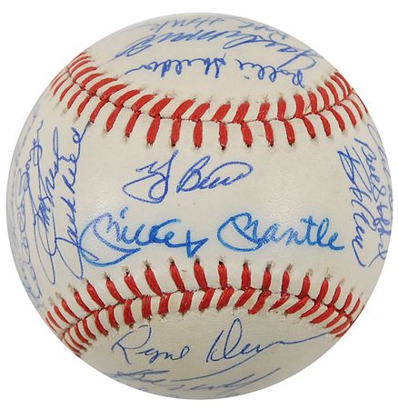 Lot #1050 NY Yankees: 1961 Baseball - Image 1