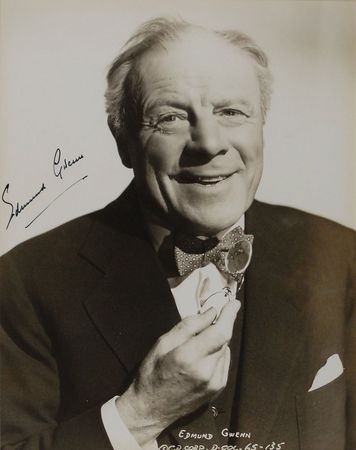Lot #1000 Edmund Gwenn Signed Photograph - Image 1