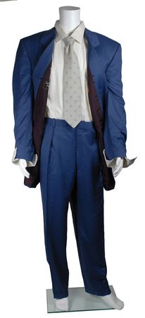 Lot #977 The Sopranos: James Gandolfini: Tony Soprano?s custom-made suit from Season 5 - Image 2