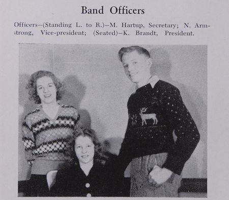 Lot #534 Neil Armstrong: Very early Armstrong signature in a rare 1947 Wapakoneta yearbook - Image 4