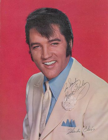 Lot #916 Elvis Presley: 1970 photo album signed an incredible three times by Elvis while sitting in his car - Image 2