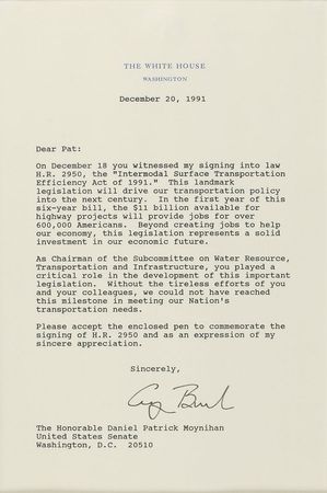 Lot #148 Ronald Reagan and George Bush: Presidential pens sent to Senator Moynihan - Image 3