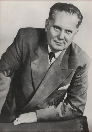Lot #425 Josip Tito - Image 1