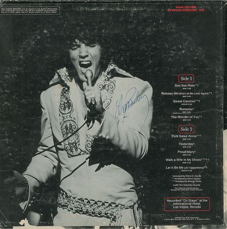 Lot #909 Elvis Presley: Super scarce uninscribed Presley live album - Image 1