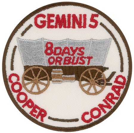 Lot #139  Gemini 5 - Image 1