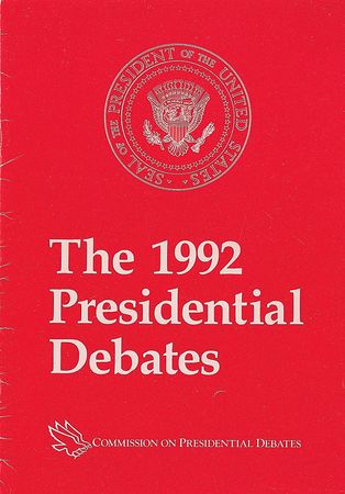 Lot #120 George Bush and Bill Clinton: Unusual debate pamphlet from Bush vs. Clinton?the first televised ?town hall? debate - Image 2