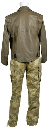 Lot #423  G.I. Joe, The Rise of Cobra: Dennis Quaid - Image 2
