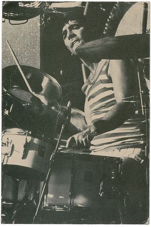 Lot #913 The Who Signature - Image 2