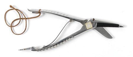 Lot #430 Apollo 9: Scott’s flown scissors, kept close at hand for mission emergencies - Image 1