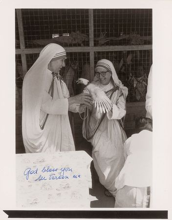 Lot #226 Mother Teresa Signed Photograph - Image 1