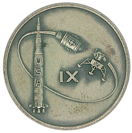 Lot #431 Apollo 9: Robbins medal number ‘93’ specifically requested by Dave Scott - Image 1