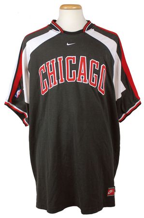 Lot #1041 Michael Jordan: Game-used warm-up shirt from Jordan’s final year in Chicago - Image 1