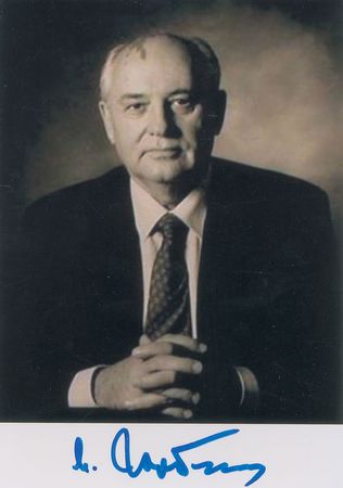 Lot #361 Mikhail Gorbachev Signed Photographs - Image 2