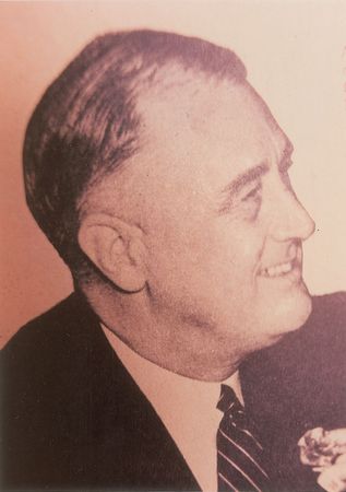 Lot #127 Franklin D. Roosevelt?s Black and White Striped Tie - Image 5