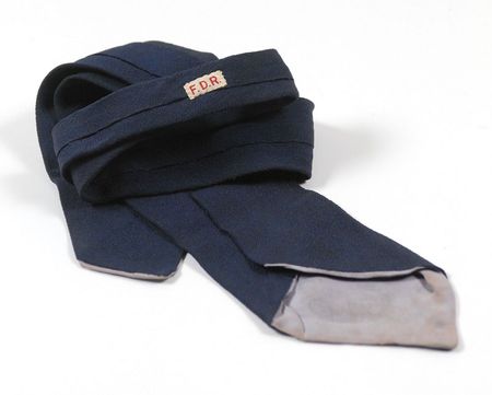 Lot #129 Franklin D. Roosevelt’s Blue Tie - Image 2