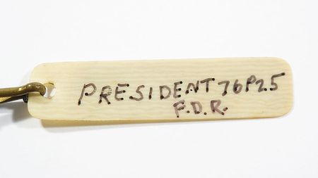 Lot #92 Franklin D. Roosevelt?s Presidential Oval Office and Council Room Desk Keys - Image 6