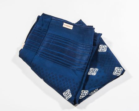 Lot #124 Franklin D. Roosevelt?s Blue Silk Scarf - Image 1
