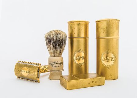 Lot #216 John F. Kennedy?s Shaving Kit - Image 1