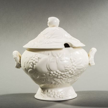 Lot #207 Dwight D. Eisenhower’s Soup Tureen - Image 1