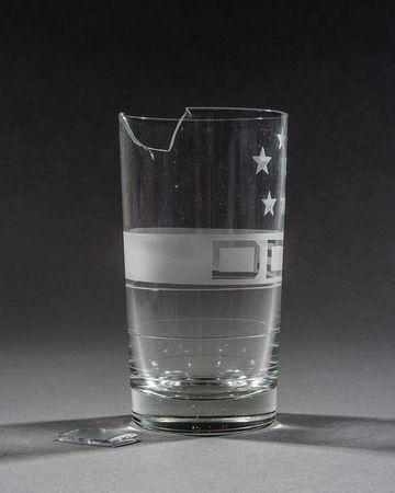 Lot #178 Dwight D. Eisenhower’s Five-Star Glass - Image 2