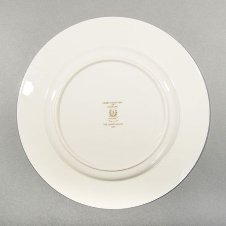 Lot #336 Harry S. Truman Official White House China Dinner Plate - Image 2