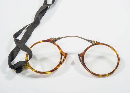 Lot #28 Warren G. Harding’s Eyeglasses - Image 2