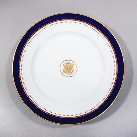 Lot #337 Ronald Reagan White House China Plate - Image 1