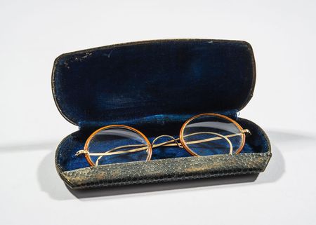 Lot #152 Harry S. Truman’s Eyeglasses - Image 5