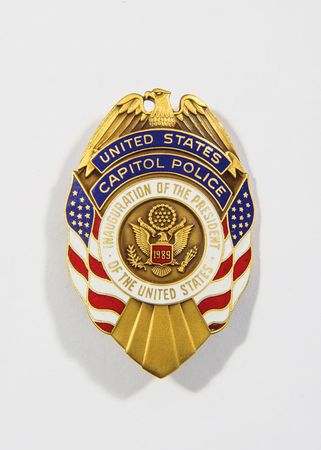 Lot #309 George Bush Capitol Police 1989 Inaugural Badge - Image 1