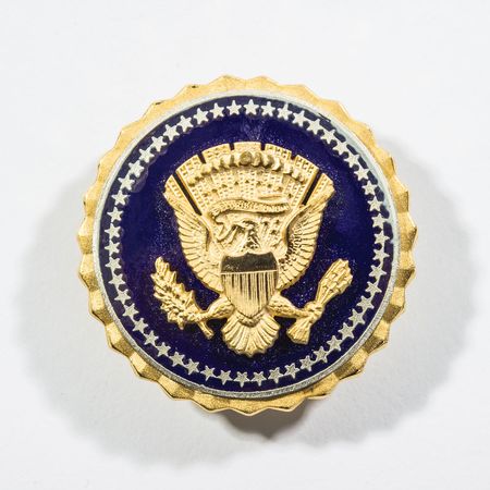 Lot #323 Presidential Service Badge - Image 1