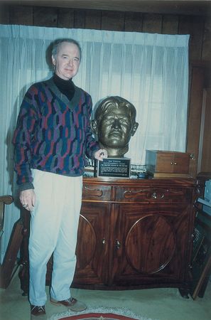 Lot #446 Jim Thorpe Bust - Image 15