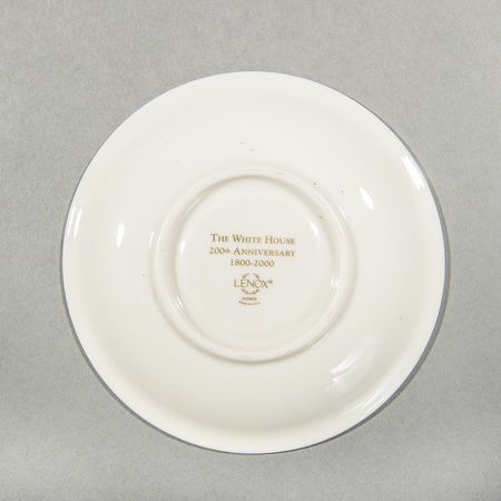 Lot #344 Bill Clinton Official Presidential Cup and Saucer - Image 2