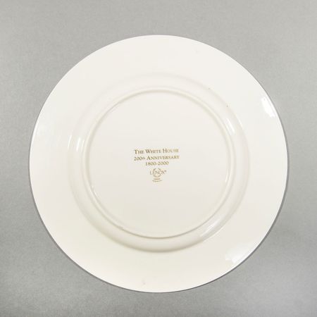 Lot #341 Bill Clinton Official Presidential Fish Entree Dinner Plate - Image 2
