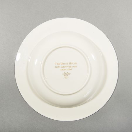 Lot #342 Bill Clinton Official Presidential Rim Soup Bowl - Image 2